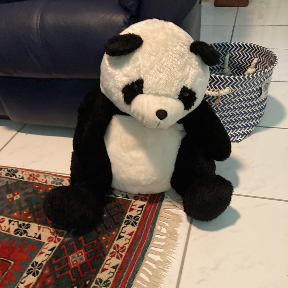 Huge stuffed panda plushie